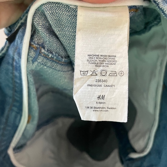 H&M Denim Skirt Women’s Size 4. - Picture 4 of 7